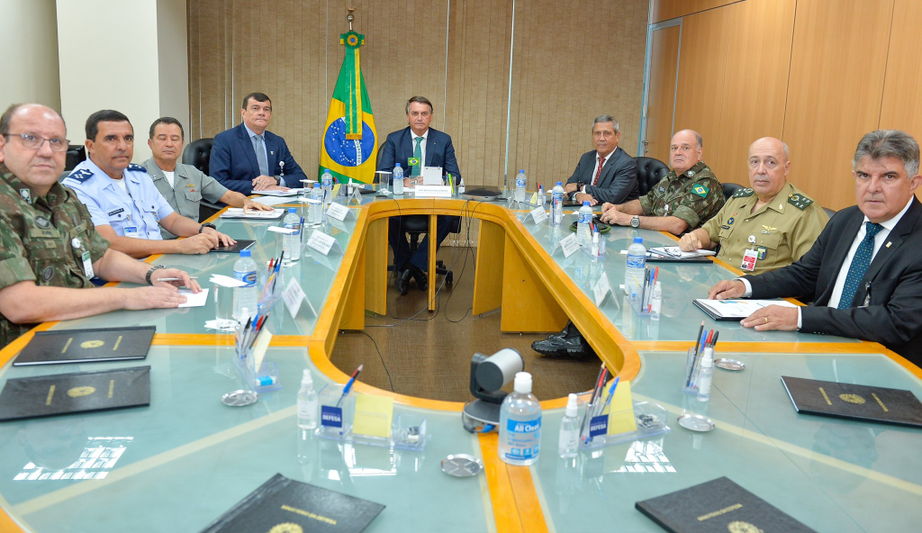 Reunião de 3 de Maio não foi registrada por ser de “interesse exclusivo” das Forças Armadas, diz Defesa